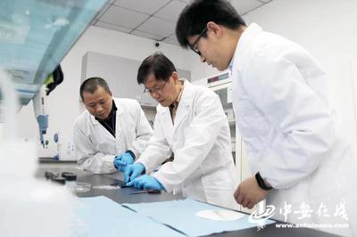 孟國文 深耕納米功能材料研究 把科研做在祖國大地上